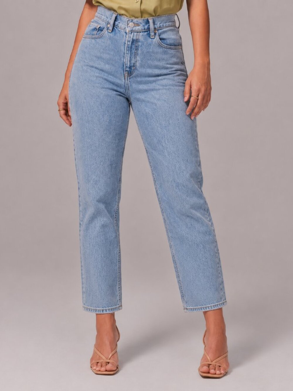 Abercrombie & Fitch 90s Ultra High Rise Straight Jeans